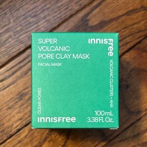 InnisFree super volcanic pore clay mask